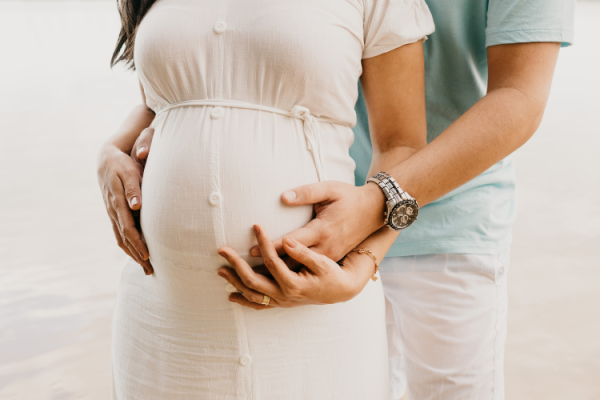pelayanan maternity care adala program khusus untuk ibu hamil memantau kesehatan