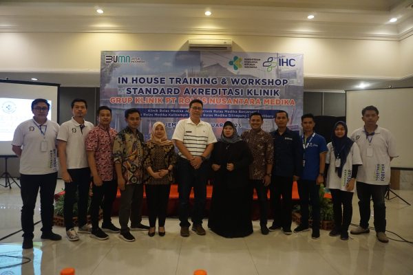 Read more about the article Persiapan Akreditasi, Grup Klinik PT Rolas Nusantara Medika Gelar In House Training & Workshop Standar Akreditasi Klinik